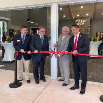 Ribbon-cutting at Deju University House